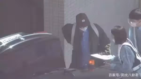 大S再婚後變賢妻，為老公具俊曄安排高檔酒店，貼心給記者送冷飲