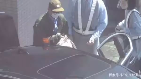 大S再婚後變賢妻，為老公具俊曄安排高檔酒店，貼心給記者送冷飲