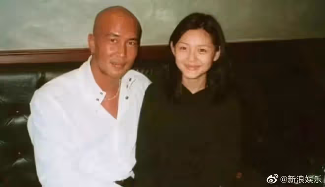 大S與53歲前男友官宣結婚,女方最新回應曝光:原來,我們都被她騙了!