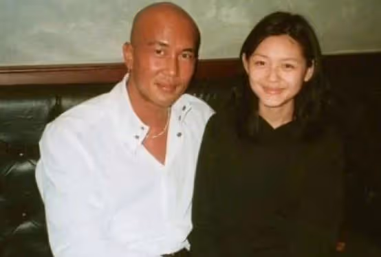 大S和具俊曄閃婚,感情再度復燃,其實圈中吃回頭草的明星並不少