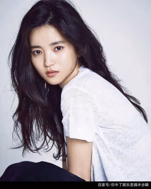 她31歲演高中生毫無違和感被觀眾爆贊，私下努力又可愛！