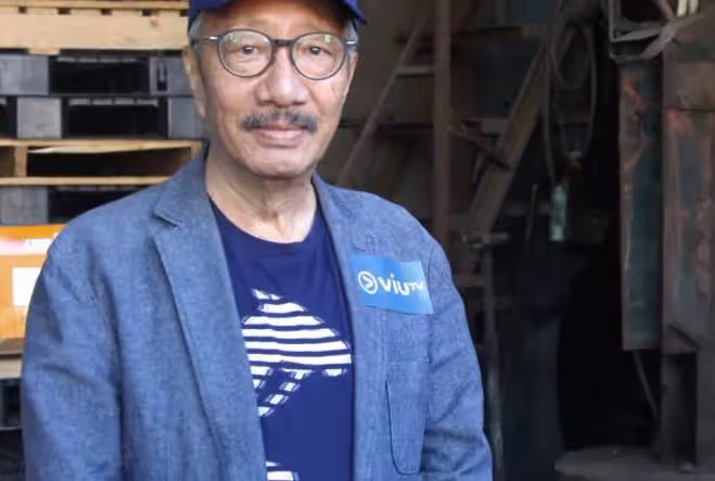 77歲TVB老戲骨不幸中風!半身不遂只能坐輪椅,吐槽老東家薪水低