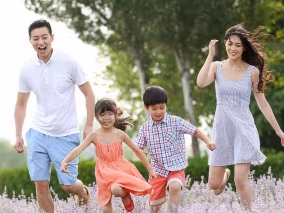 小叔子結婚，婆婆想讓小姑子出20萬彩禮，去小姑子家後婆婆淚目了