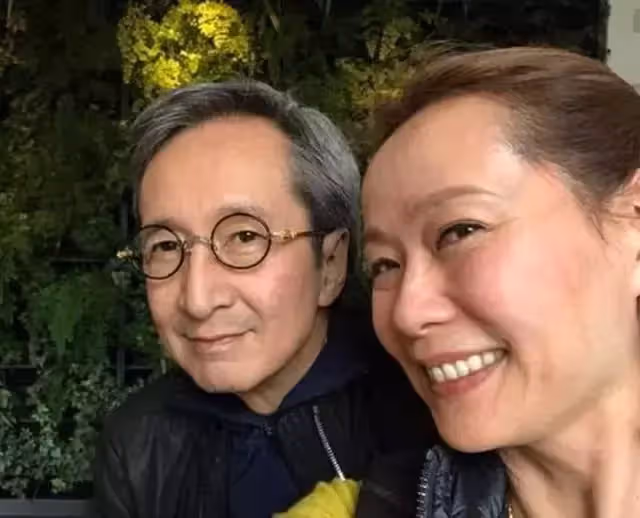 三度封后!58歲資深女星「結婚33年無子女」 老公出軌8次「至今堅持不離婚」與老公日常秀恩愛