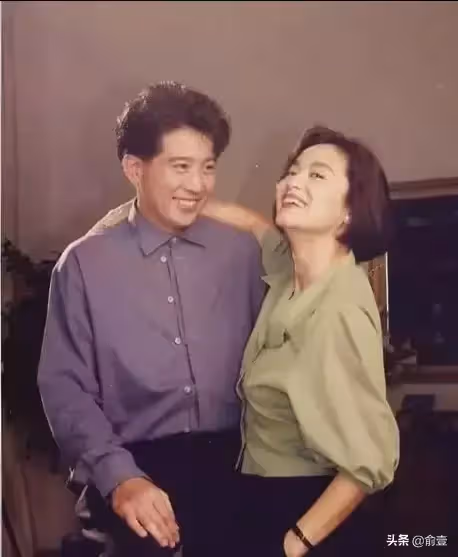 優雅老去!67歲林青霞「大膽曬照」直面皺紋 面對衰老「一點不遮掩」氣質風姿不減當年