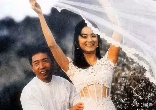優雅老去!67歲林青霞「大膽曬照」直面皺紋 面對衰老「一點不遮掩」氣質風姿不減當年