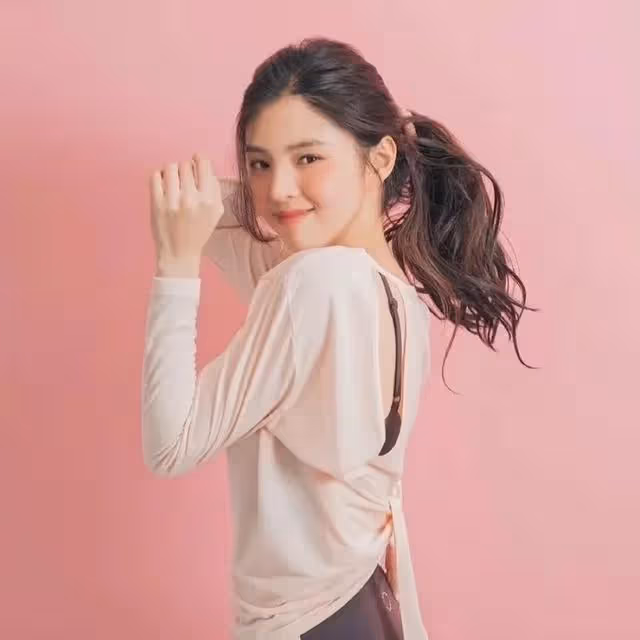 嫵媚又清冷——韓素希