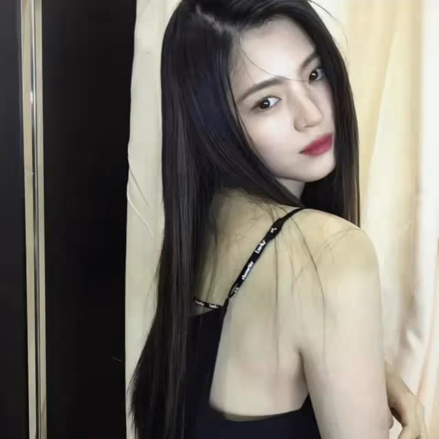 嫵媚又清冷——韓素希