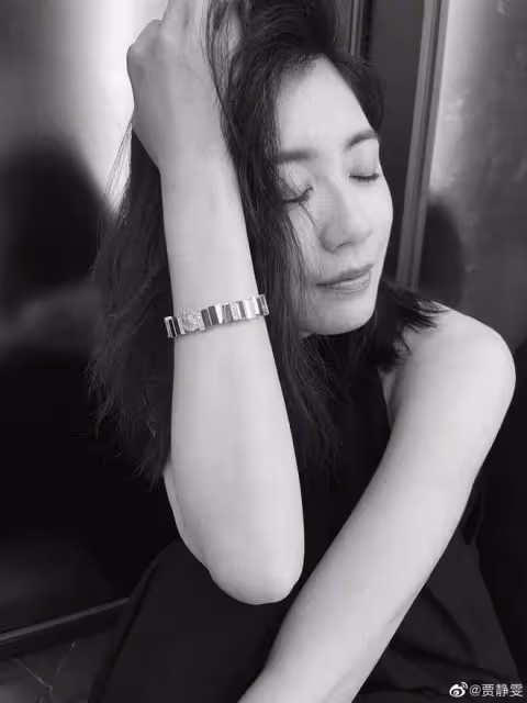 「官宣再婚的大S,真可憐。」