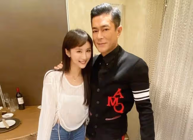 13年搬家10次！古天樂力捧女星曬新豪宅內景，滿牆名牌包太奢華