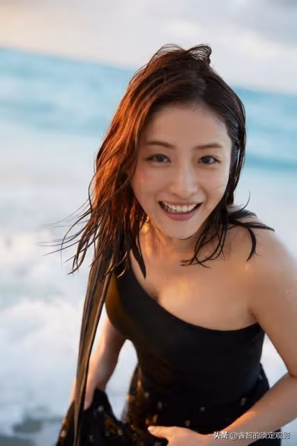 日本超人氣女優,清純可愛,美麗動人的石原里美
