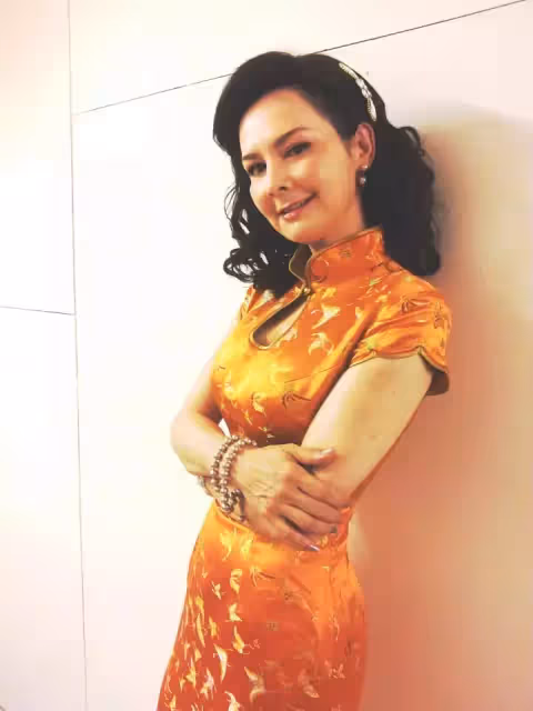秒掀回憶！崔佩儀曬《花系列》20年後大合照「有革命情感❤」　粉絲驚「當年超帥小生都沒變」保養太好