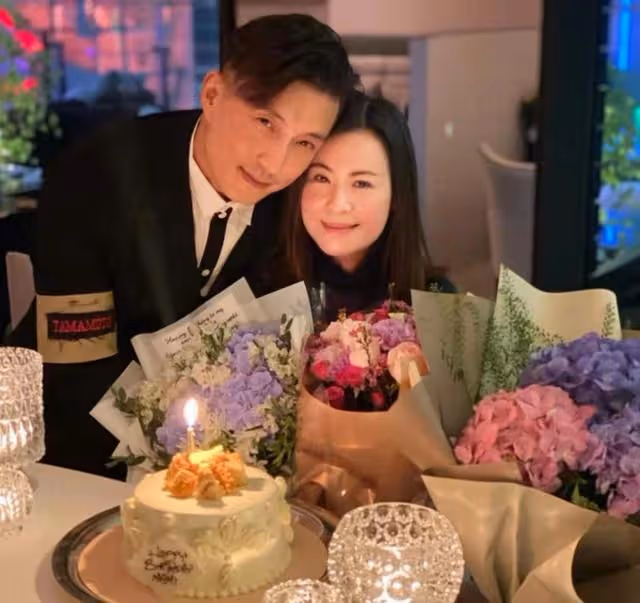 好男人！TVB小生陳山聰為老婆慶生而缺席台慶，一家三口畫面溫馨