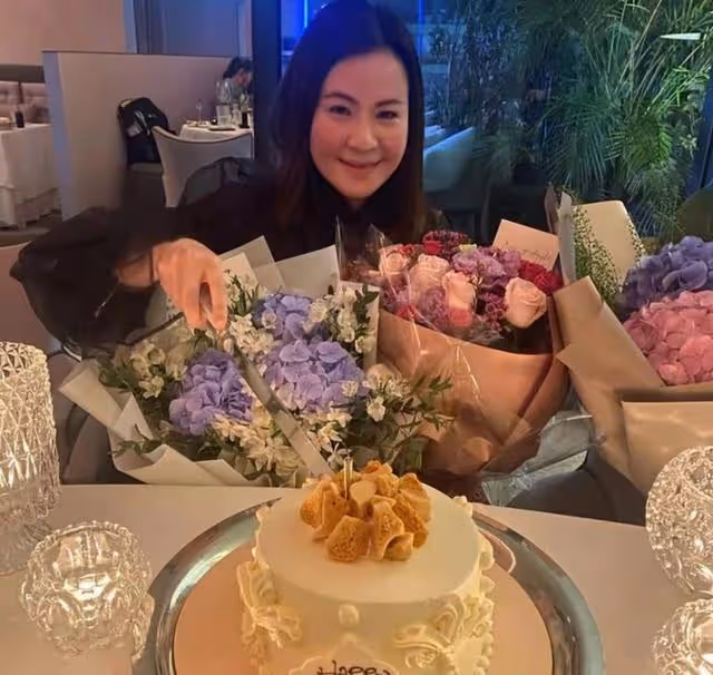 好男人！TVB小生陳山聰為老婆慶生而缺席台慶，一家三口畫面溫馨