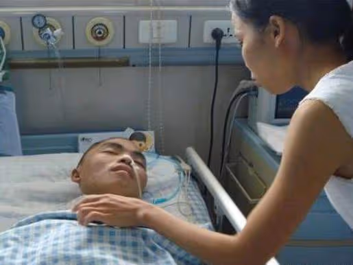 老公車禍意外昏迷,突然手機一震,讓我內心一陣抽搐!