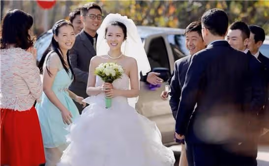 婆婆生病,兒媳放下不管,給自己弟弟籌辦婚禮,回到家她淚目