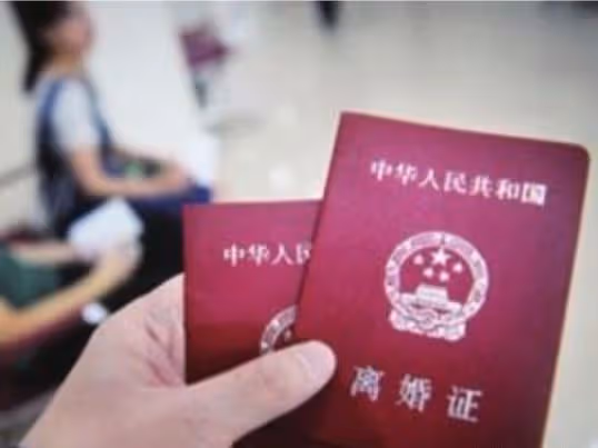 我跟老公離婚後,媽媽對我說的一番話,我跟老公同居在一起了!