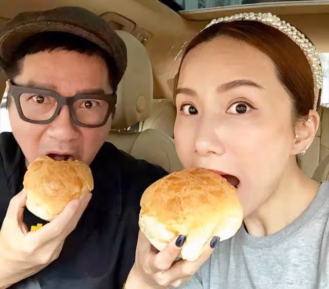 TVB知名女星曬素顏照!皮膚白裡透紅似少女,結婚14年沒生小孩