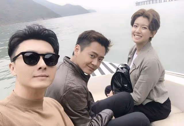 TVB著名夫妻檔再曝離婚，台慶同台同框零交流，互當彼此不存在