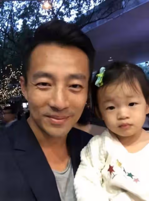 台媒曝汪小菲思念女兒，悄悄上線吐露心聲太卑微，曾談帶娃回內地