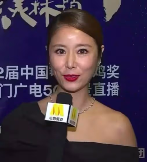 林心如出席活動被問大s閃婚事件,尷尬回應後,反遭網友冷嘲熱諷