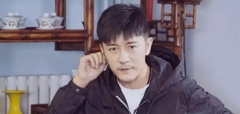 《我喜歡你》林雨申戲裡戲外反差大，被趙露思懟還不會反擊？_路晉_壓力_劇中