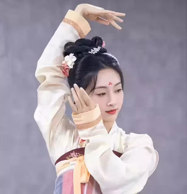還記得《陳情令》的師姐嗎?她終於演古裝女主了,男主令人驚喜