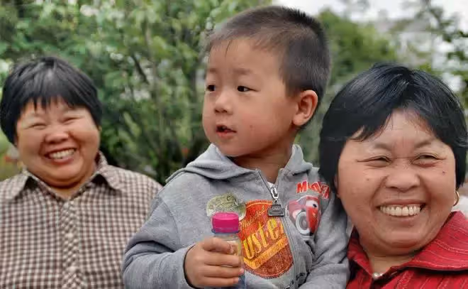 婆婆癱瘓怪兒媳記恨月子仇,兒媳:能記一輩子,你自己想辦法吧