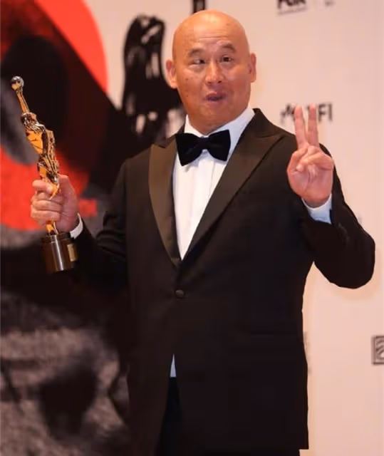 白彪弟弟73歲未婚沒工作,坦言絕對不能病!曾靠鬥雞眼月入十多萬