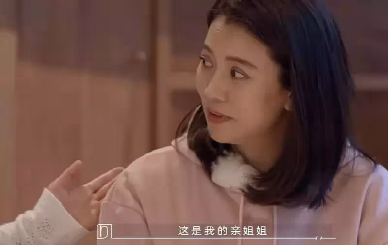 袁詠儀自曝有「強迫症」,與張智霖物品分開放,跟蹤兒子與女同學約會,網友:和普通家庭的父母無異