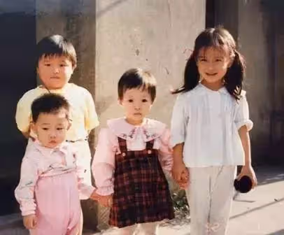 3歲的楊冪,4歲的熱巴,5歲的baby,6歲的趙麗穎,網友:7歲她「變化最大」