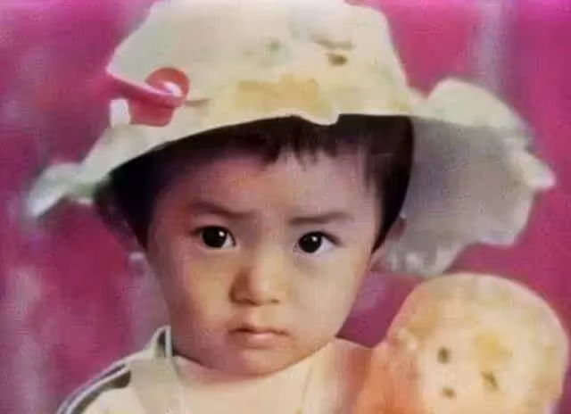 3歲的楊冪,4歲的熱巴,5歲的baby,6歲的趙麗穎,網友:7歲她「變化最大」