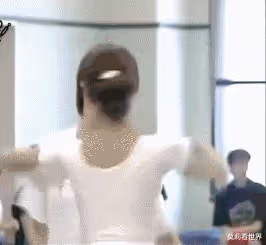 天海祐希-全日本女人最想嫁的人,54歲容顏似少女,驚艷眾人!