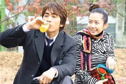 鄭多彬：憑藉《那小子真帥》爆紅，27歲意外去世，經歷了什麼？