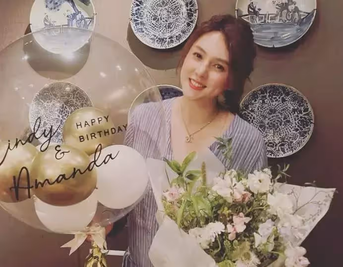 36歲女星朱芯儀患癌化療副作用大!稱頭髮掉光指甲全斷,臉長滿痘像毀容,依舊堅強抗癌