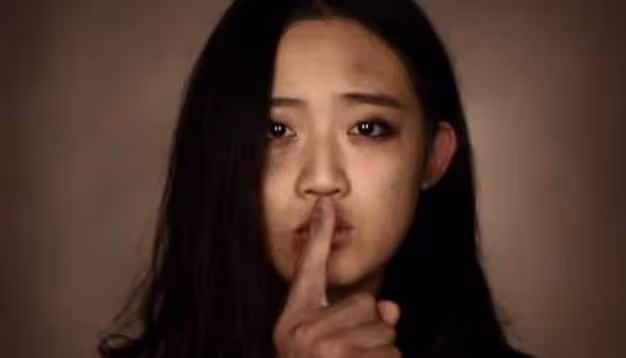 媽媽親手逼死了我的父親，家暴對象不僅僅是女性受傷，男人也會