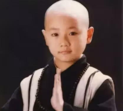 男友出國2年!我轉身「戀上他爸」一秒變後媽 結婚當天他拿出「20年前舊照」婚禮變葬禮:悔恨終生