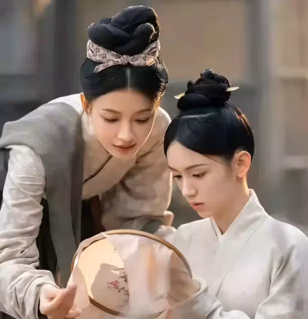 周也《為有暗香來》首發劇照,男主是劉子行,女配個個顏值高