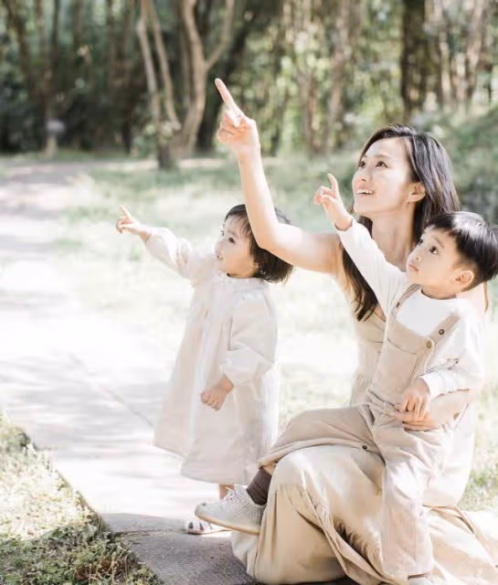 37歲前TVB花旦為3歲女兒慶生,豪宅內景太樸素,富二代老公未現身