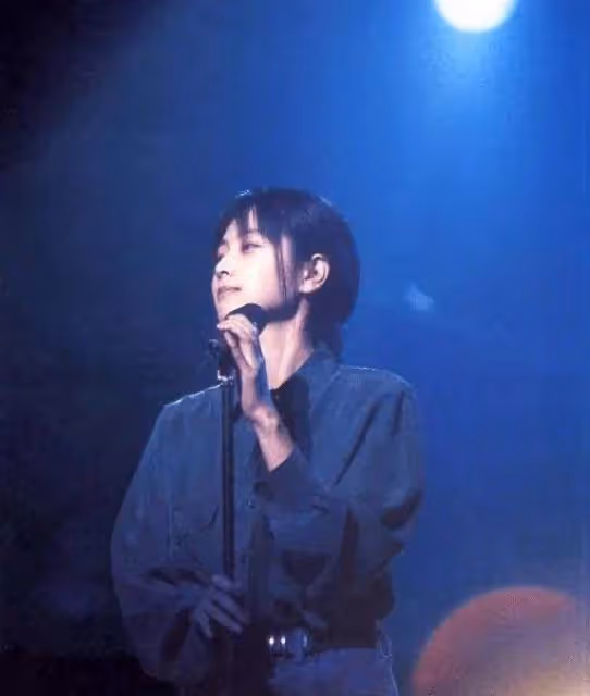 她被所有歌手崇拜,一首歌紅了27年,歌曲已寫入教科書