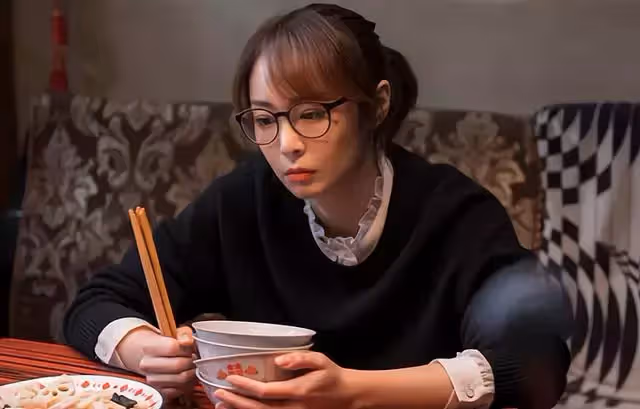 一個離婚女人的哭訴:離完婚住進娘家,我才知道前夫說的報應是啥