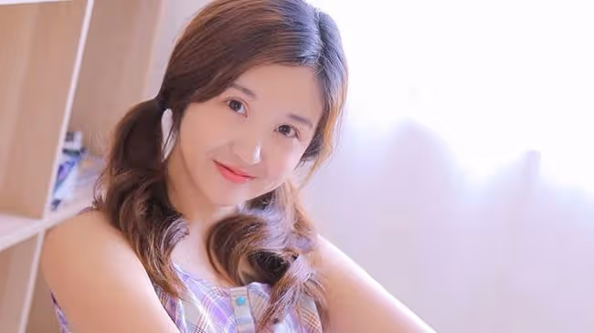 和閨蜜去酒吧捉姦，渣男旁邊坐著我的現男友