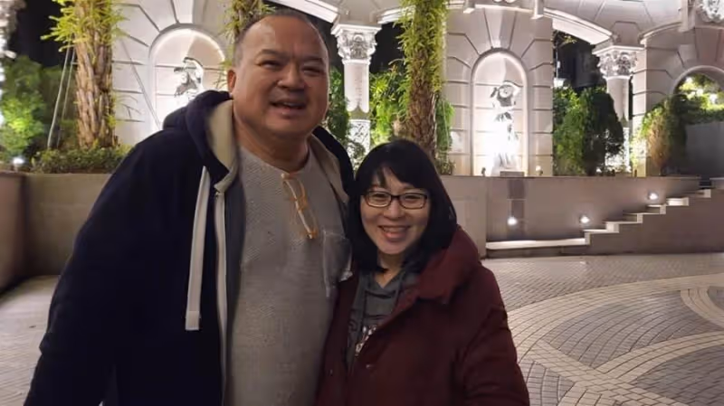 明金成龍鳳胎滿月！遺孀擦乾眼淚，首吐「真實心情」宣布做這事