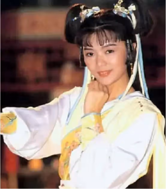 6大版本的黃蓉：朱茵最美，翁美玲成經典，金庸最滿意的卻是周迅