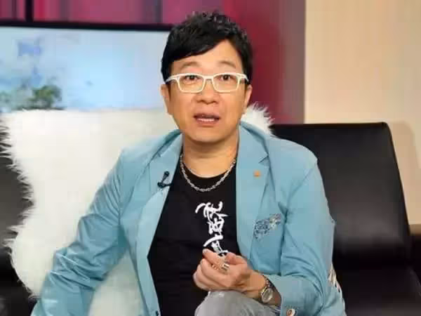 姊弟戀始祖現在怎麼了?影后當紅「閃婚小10歲男星」眾人阻止 婚後35年曝「嫁給他是這輩子最正確的事!」