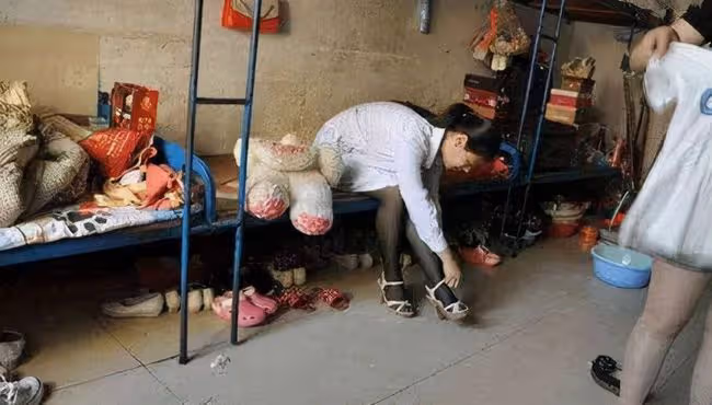 18 歲那年，我通過中介找工作被騙的身無分文，只能到黑工廠賣命