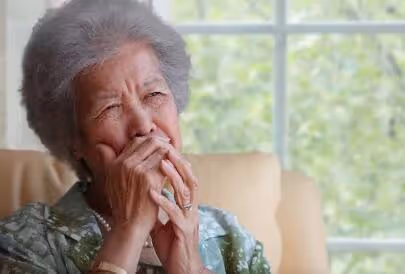 大爺收留了一名流浪女，一個月後他的生活發生了翻天覆地的變化