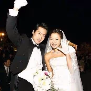 金喜善因女兒丑被質疑整容,稱女兒從小沒長開,11年後慘被打臉