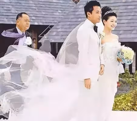 「夢想當闊太,最終被打臉」的女星!堪稱「笑話」 ,是老公不行,還是自己貪心?