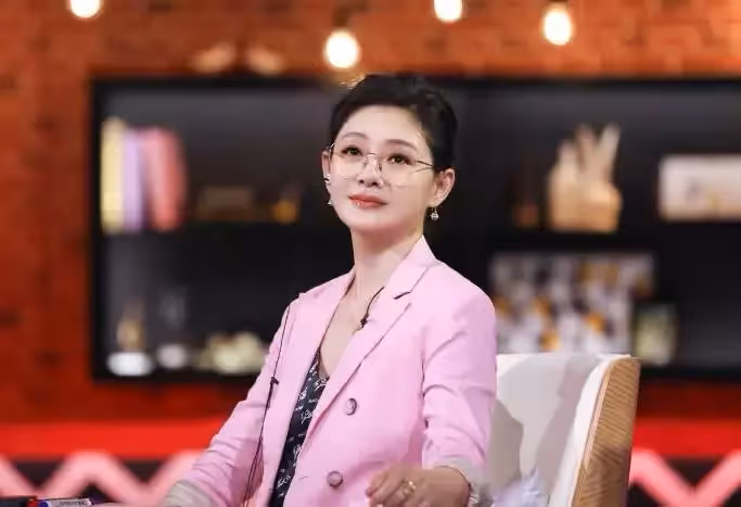 「夢想當闊太,最終被打臉」的女星!堪稱「笑話」 ,是老公不行,還是自己貪心?